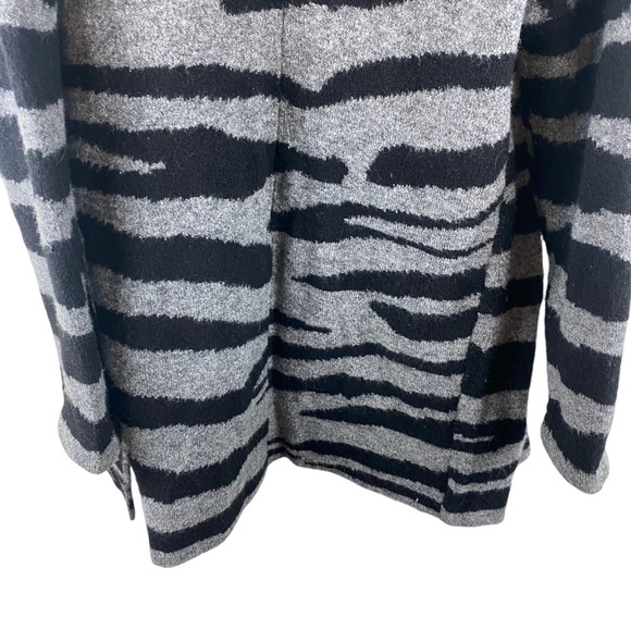 Anthropologie Moth Basel Zebra Print Longline Cardigan Sweater Size Medium - Picture 8 of 12